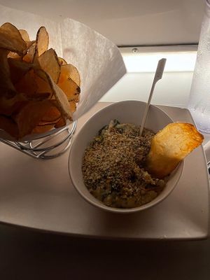 Vegan fries + dip at Walt Disney World - Sci-Fi Dine-In Theater Restaurant in Lake Buena Vista