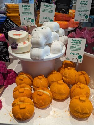Halloween pumpkins, skulls, vampire at LUSH in Reno