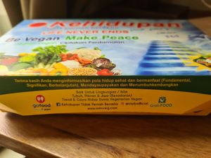 Takeaway box at Kehidupan Tidak Pernah Berakhir in Bandung