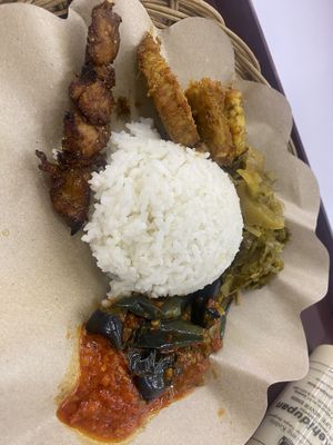 Paket sehat komplit, nasi putih*sayur pilih sendiri+susu kacang   at Kehidupan Tidak Pernah Berakhir in Bandung