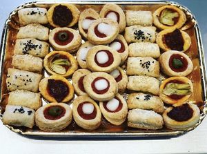 Pizzette e tartine veg  at Pasticceria San Marco in Concesio