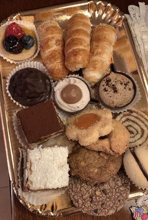 Pastìccini   at Pasticceria San Marco in Concesio