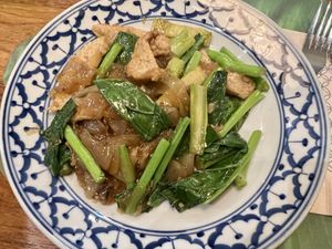   at ros'niyom in Bangkok