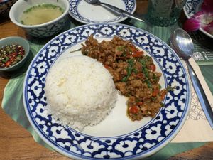   at ros'niyom in Bangkok