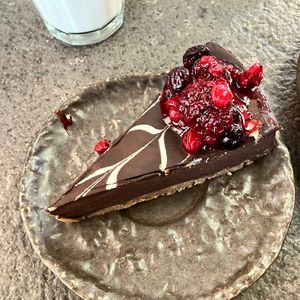 Tarta chocolate duo  at Honest Greens - Caleido in Madrid