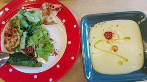 Entree at Loving Hut - Hairlatte in Busan