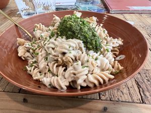 Mac and cheese  at Honey B Market in Santa Cruz