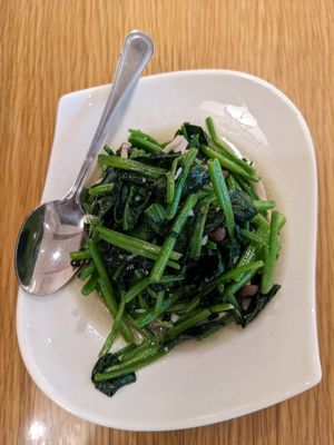 Mushrooms and organic spinach, too aalty at KUL - DIN by Din Tai Fung (鼎泰丰)  - T2 in Sepang
