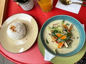 Gaeng Khiaw Waanh at Kim's Kitchen in Hamburg