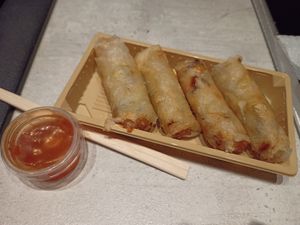 Spring roll at Maki Maki in Brussels