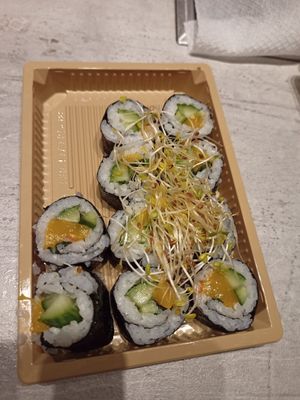 Fresh and sweet maki at Maki Maki in Brussels