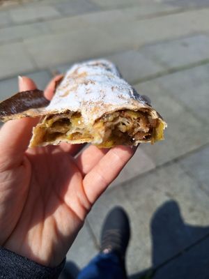 Apple filling (sweet) at Vita Rama in Sofia