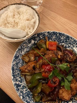 vegan black bean chicken with steamed rice at Dim T in Loughton