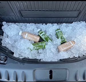 
I am super and I am stunning, sitting on chilled ice.  at Juicealize in San Jose