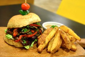 (Veggie) steak burger at The Vegetarian Kitchen in Quezon City