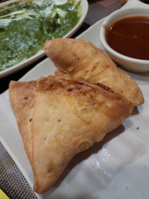 Vegan vegetable samosas at Gujarat Restaurant in Ho Chi Minh City