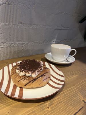   at VegAmazing Doughnuts - Tirso de Molina in Madrid