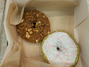 Dulce de leche and white chocolate filled with cherry jam at VegAmazing Doughnuts - Tirso de Molina in Madrid