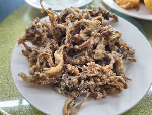 fried enoki mushroom at We Best Vegetarian Food 素非凡餐厅 in Yong Peng