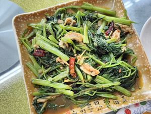 stir fried vegetables at We Best Vegetarian Food 素非凡餐厅 in Yong Peng