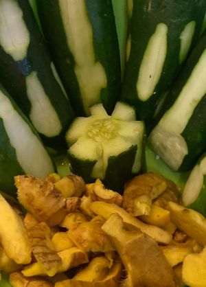 Pineapple Ginger Juice

Juice, Smoothies as well as n to Food, IceCream, Meal Prep, HealthFood Class, Catering &  More 

www.theitaljuciery.com at The Ital Juciery Company Vegan & Flexitarian Kitchen in Hartford