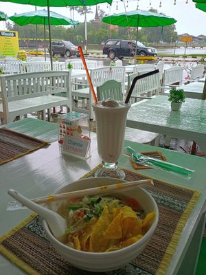 Sukhothai noodle soup and coconut shake. at Chanda's Historical Garden Restaurant - อาหารสวนประวัติศาสตร์ in Sukhothai