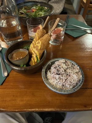 Dau Sate and Jasmine rice as a side ( pho in the background)  at Greentable in Hamburg