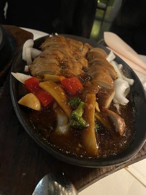 Ente auch in vegan möglich.  at Bambus Garden in Hannover