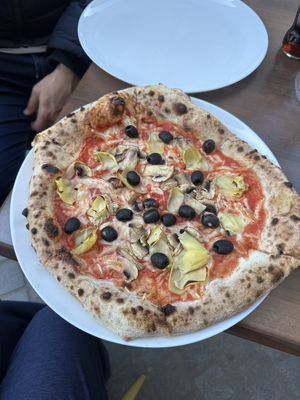 Vegetarian pizza   at Pizza Quasi Napoletana in Eger
