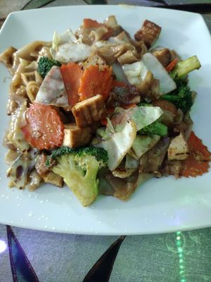 Pad Se Ew at A Mighty Thai in Seaside