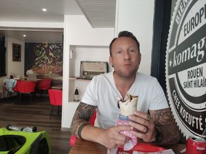 Happy with the falafel wrap at Komagene Rouen in Rouen