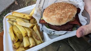 La Selvática at Míleljos Vegan in Alicante