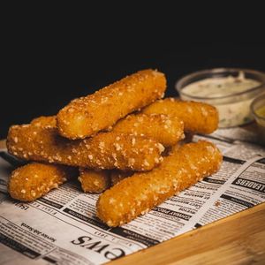 Fingers unfished at Míleljos Vegan in Alicante