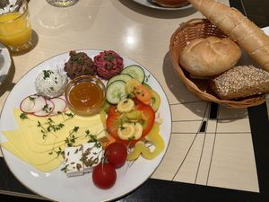 Erika‘s plant-based platter  at Vollpension - 1st District in Vienna