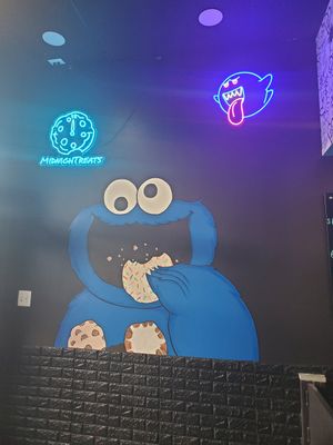  at MidnighTreats in Arlington