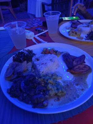  at Island Chef in Soufriere