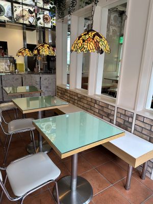 Indoor Seating   at Oscar in Tokyo