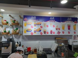 Outside at Bon Appetit  in Ho Chi Minh City