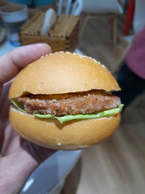 Vegan no chicken burger at Bon Appetit  in Ho Chi Minh City
