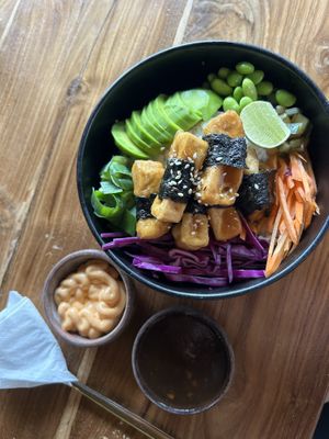 Nori tofu poke bowl  at Mana Retreat in 