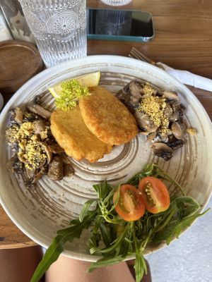 Gf mushrooms on toastt  at Mana Retreat in 