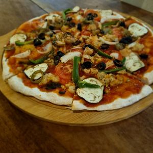 Vegan Pizza at BAKI Restobar in Moalboal