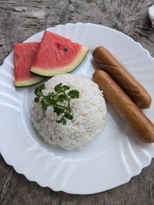 Sausage silog (not pictured: coffee and lemonade included) at BAKI Restobar in Moalboal