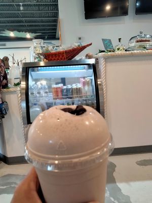 Build your own smoothie: cookies and cream base added peanut butter and pineapple. 😋 at The Pressure Spot in St Thomas