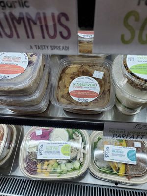 Vegan overnight oats for Christmas at Eat Sprout in Annapolis