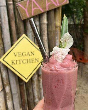 Berry Smoothie at YAAB Vegan Kitchen in Puerto Escondido