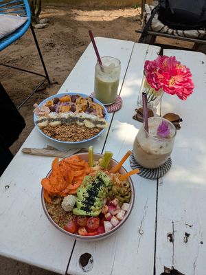 Acai bowl, hummus bowl, iced matcha latte, iced chai latte at YAAB Vegan Kitchen in Puerto Escondido