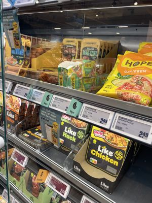 Vegan….  at REWE Markt Familie Röttcher in Kaarst