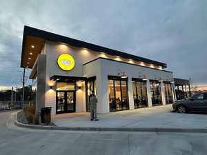 New restaurant   at gusto!  in Buford