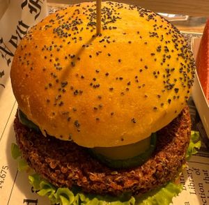 Red sunset burger  at Pray For Burger in Milan